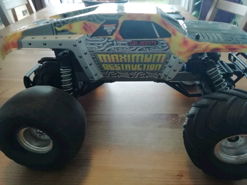 traxxas maximum destruction